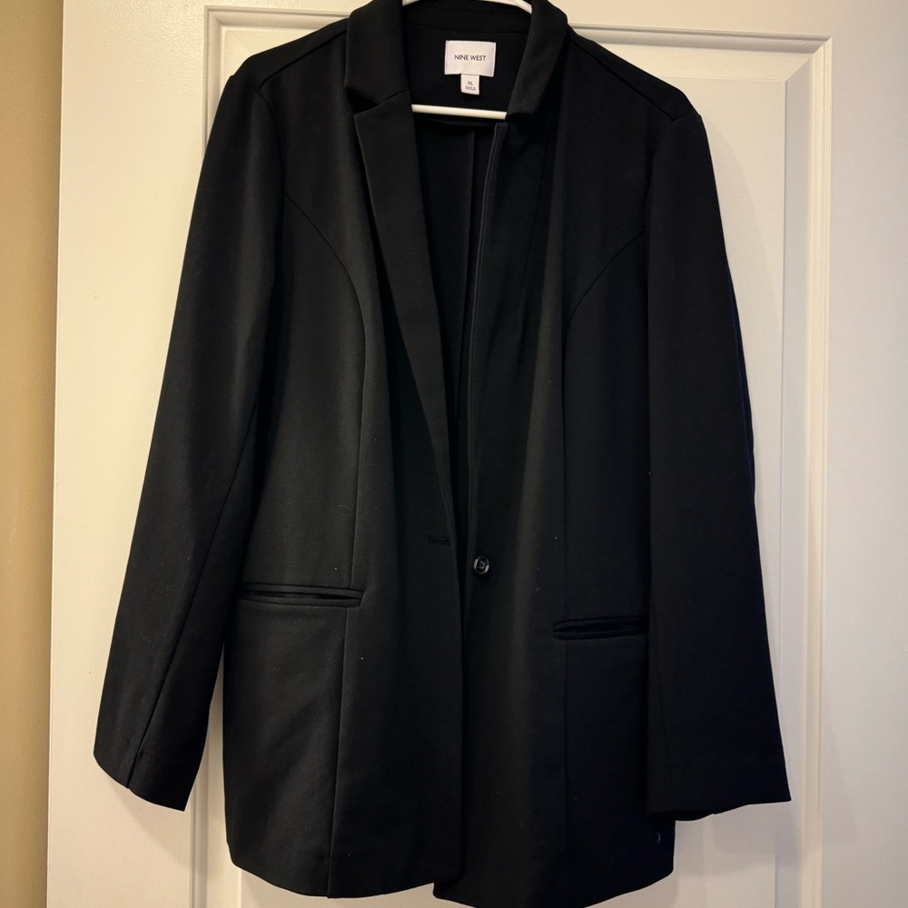 BRAND NEW Nine West Blazer
